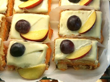PASTICCERIA CON VASTO ASSORTIMENTO ...